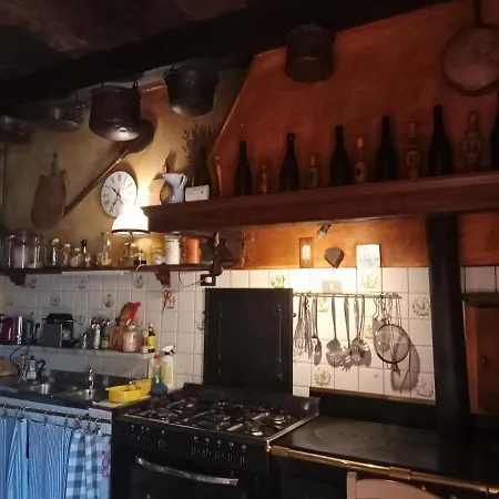 Morelli House * Montalbo