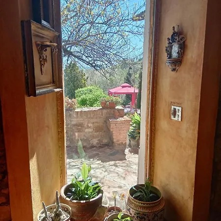 Lantställe Morelli House Montalbo