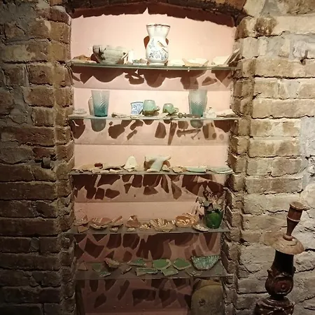 Morelli House * Montalbo