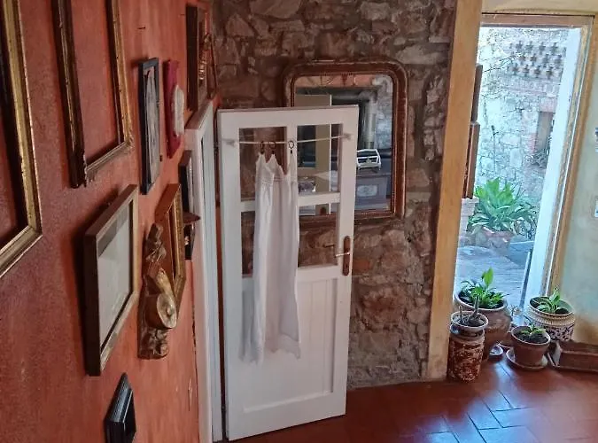 Morelli House Landsted Montalbo